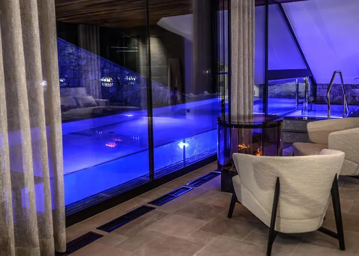 - The Peak Alpesi faház