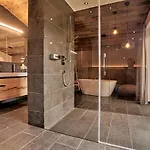 The Peak Soelden - Chalets Mit Outdoor-Pool * זולדן