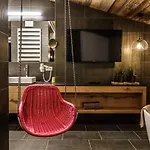 The Peak Soelden - Chalets Mit Outdoor-Pool בקתה זולדן