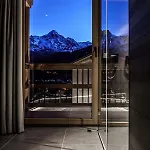 - The Peak Alpesi faház