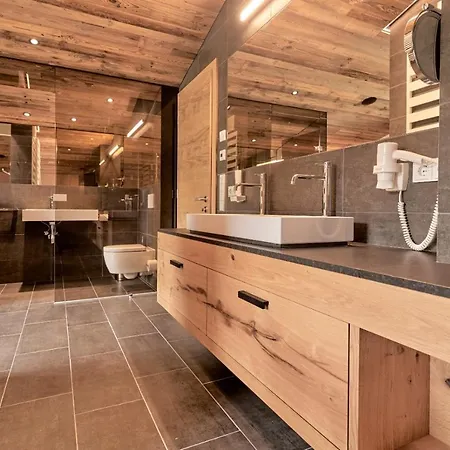 The Peak Soelden - Chalets Mit Outdoor-Pool * Sölden