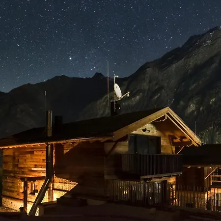 Domek alpejski The Peak Soelden - Chalets Mit Outdoor-Pool *