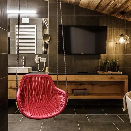 - The Peak Chalet Solden