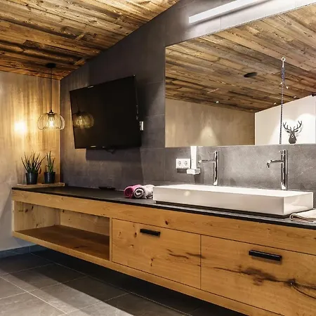 Domek alpejski The Peak Soelden - Chalets Mit Outdoor-Pool