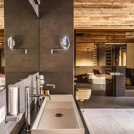 The Peak Soelden - Chalets Mit Outdoor-Pool * Sölden