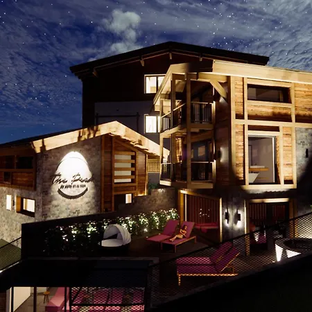 Chalet - The Peak *