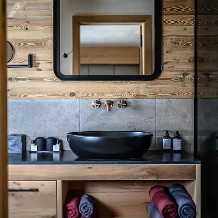 The Peak Soelden - Chalets Mit Outdoor-Pool Domek alpejski