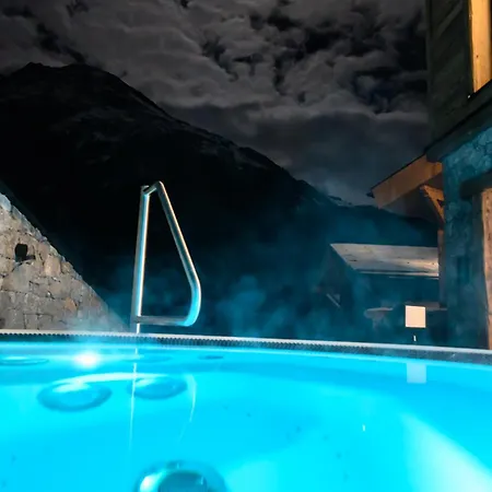 The Peak Soelden - Chalets Mit Outdoor-Pool Domek alpejski *