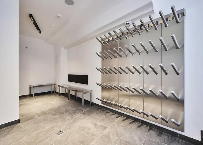 - The Peak سولدن