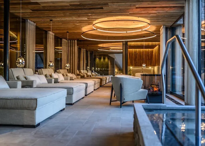 - The Peak سولدن