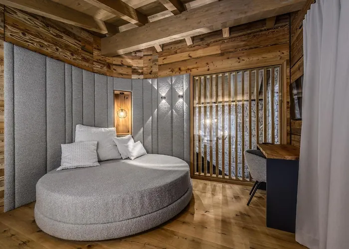 - The Peak سولدن