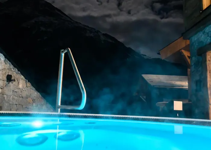 - The Peak شاليه *