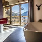Chalet - The Peak