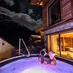 Chalet - The Peak